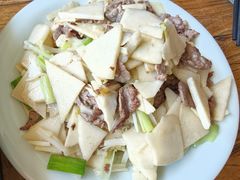 鲜笋炒肉-云之南(八里庄店)