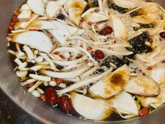 -小龙坎火锅(湖滨银泰in77店)