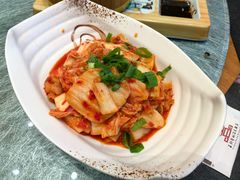 辣白菜炒肉-王朝圣地温泉酒店-中餐厅