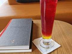 草莓白昼梦-星巴克臻选(上海合生汇1F店)