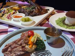 -鲨鱼美式餐厅酒吧Sharky