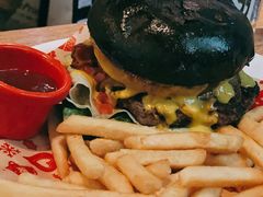 -味德西餐音乐酒吧 Wade's Bar&Grill