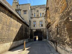-牛津大学
