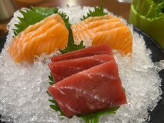 三文鱼刺身-东海怡品海鲜豆捞(星街坊店)