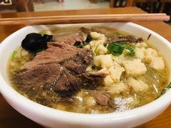 泡馍-刘信牛羊肉小炒泡馍(回民街店)