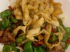 特色双椒面-顺溜·手工刀削面·黑金店(铜锣湾店)