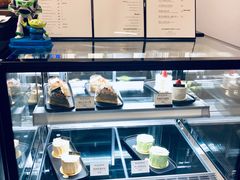 面包甜点陈列柜-NokNok Coffee(宽窄巷子店)