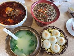 -嫩芽 ·地道重庆菜(十八梯露台夜景店)