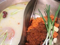 -沸炉重庆老火锅(军事博物馆店)