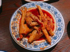 鸡爪-爆炸头阿姨小四川正宗川味小吃(无任何分店)