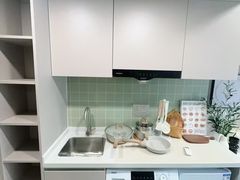-东方体育中心(地铁站)