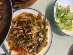 酸菜小炒肉-茶花妹子云南餐厅(传媒大学店)