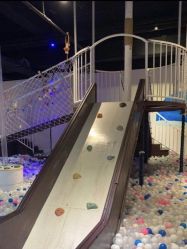 -塔塔王国·主题儿童游乐园(奥城商业广场店)