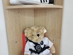 -adidas壹跆运动馆(世纪经贸大厦店)