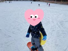 -十三陵雪世界滑雪场