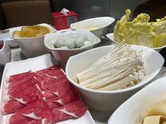 -海底捞火锅鲜切牛肉主题店(长寿路店)