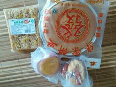 -华荣西饼屋(永护店)