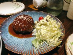 牛肉芝士汉堡-鸟鹏烧鸟居酒屋(熙龙湾店)