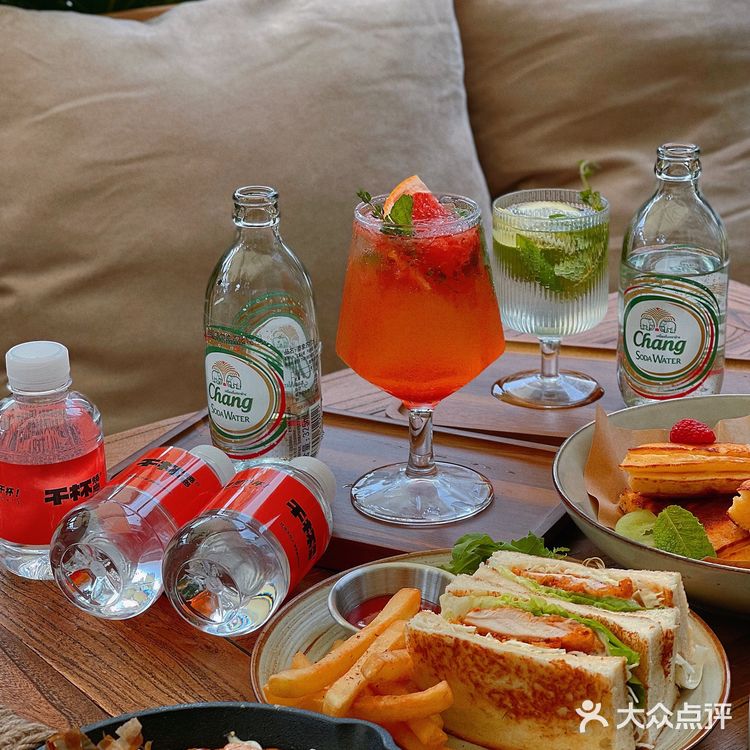 干杯烧鸟居然可以吃Brunch了‼️‼️是谁还不知道‼️‼️