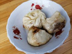 肉煎包-依云煎包店