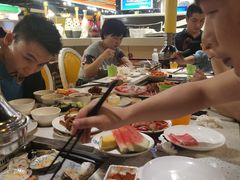 -爱客得牛排海鲜烤肉·火锅自助(春熙路黑金好店)
