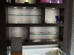 -视野联行眼镜蔡司·依视路官方授权店(顺城店)