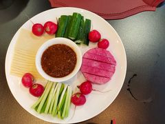 蘸酱菜-红东阁东北菜烤肉酒馆(CROSS万象汇店)