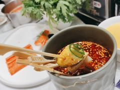 -红鼎豆捞·非遗鲍皇汤火锅(宝丰路店)