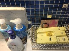 -天鹅恋酒店(大坪龙湖时代天街石油路地铁站店)