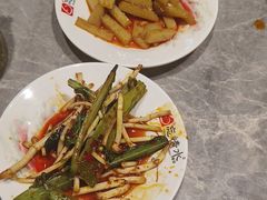 -忘情水鱼头·鲜鱼火锅(滨江中路店)