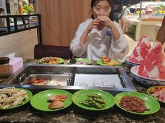 -新艺自助美食城(中山路店)