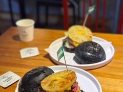 -Thanks美式餐厅(汉堡咖啡店)