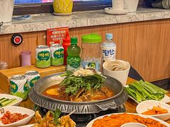 -喇喇排骨火锅·传统韩式脊骨汤(望京西园总店)