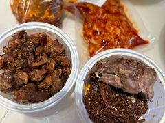 -鑫记婆婆兔·成都特产·兔头手撕兔(太古里店)