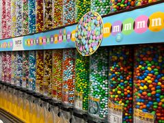 -m豆巧克力世界(上海世茂广场店)