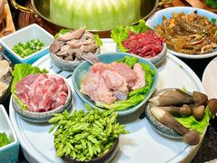 -得意咚瓜·顺德鱼生·冬瓜火锅(深圳首店)
