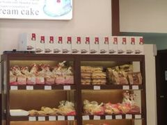 -红宝石·鲜奶小方·海派西点房(南丹店)