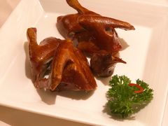 玻璃烧乳鸽-利苑酒家(宜安广场店)