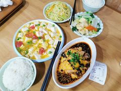 -荣华基·现炒快餐(肇嘉浜路店)