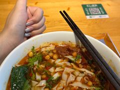 -呷佬·长沙手工米粉(金沙江路店)