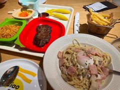 -菲滋意式餐厅(加州阳光二店)