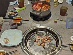 -金滏山烤肉·海鲜·火锅自助餐厅(襄阳万达店)