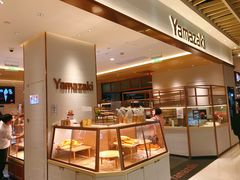 面包甜点陈列柜-山崎面包(静安久光店)