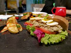 -HIGH FIVE哈福手工汉堡(桂林路店)