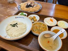 -裕兴记•蟹黄面馆(人民广场店)