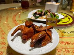 招牌烤乳鸽-石岐佬中山菜馆(张溪店)