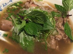 -美奈小馆·越南料理(中航城君尚购物中心店)