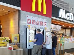 -麦当劳(高铁南站店)
