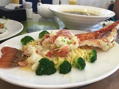 -顺峰渔港中国人的餐厅