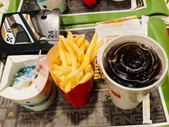 -麦当劳(卫星广场店)